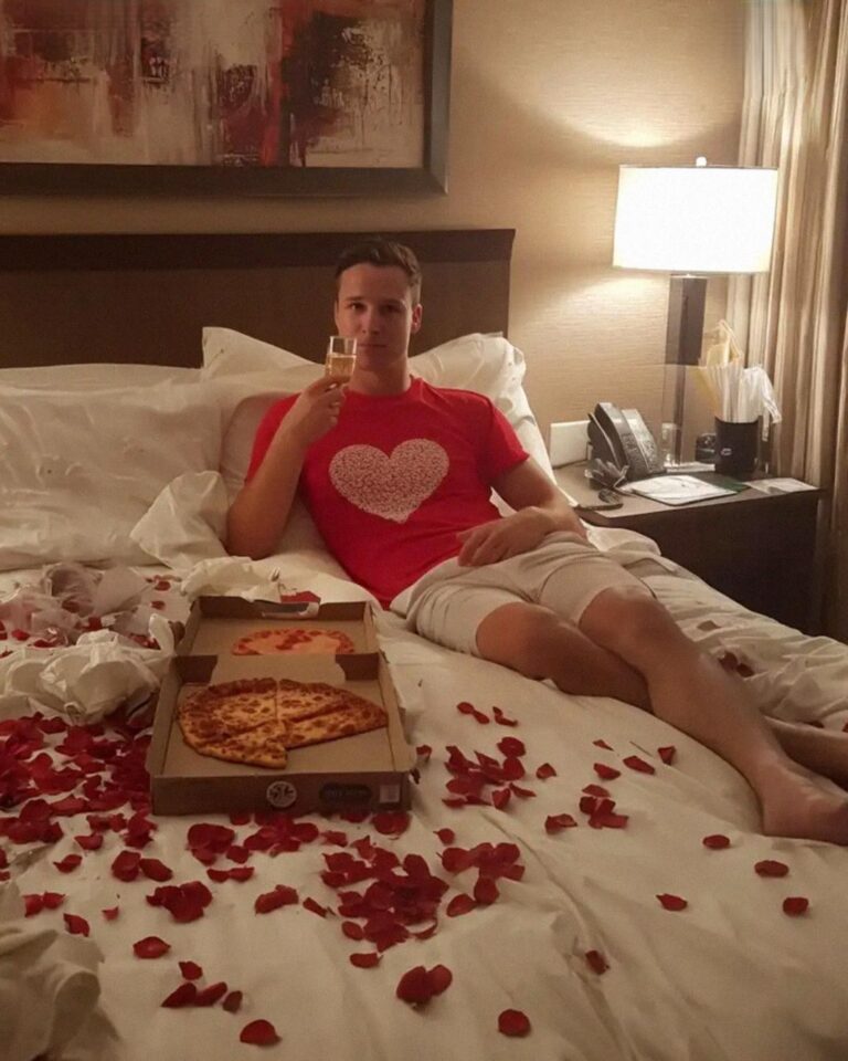 I Booked a $3,000 Hotel for Valentines Day, but My Boyfriend Didnt Pay Me Back His Share and Dumped Me – Karma Hit Him Three Times Harder