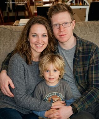 https://healthy.delicedcook.com/2026/03/16/a-bruised-seven-year-old-boy-walked-into-the-er-barefoot-carrying-his-baby-sister-what-he-whispered-to-the-nurse-brought-the-entire-staff-to-tears-and-launched-an-investigation-that-changed/