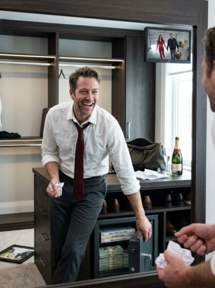I closed a $10 million deal and handed my wife the “money bag” for safekeeping overnight—by morning her closet was empty, her phones were off, and she left one cold note